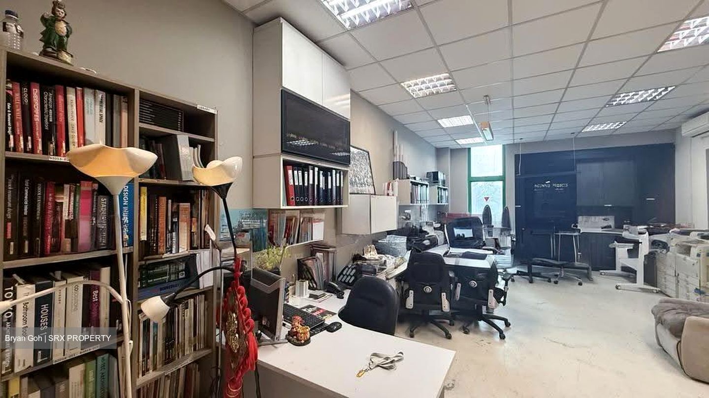 Pantech Business Hub (D5), Factory #626834301
